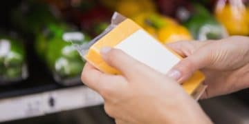 Inflation's Impact: How US Consumers Adapt Spending Habits - Cover Image