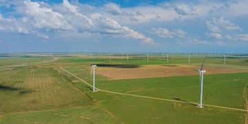 US Energy Sector: Renewable Shift & Business Impact - Cover Image