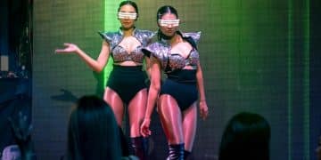 K-Pop's US Takeover: How Korean Culture Shapes American Pop Culture - Cover Image